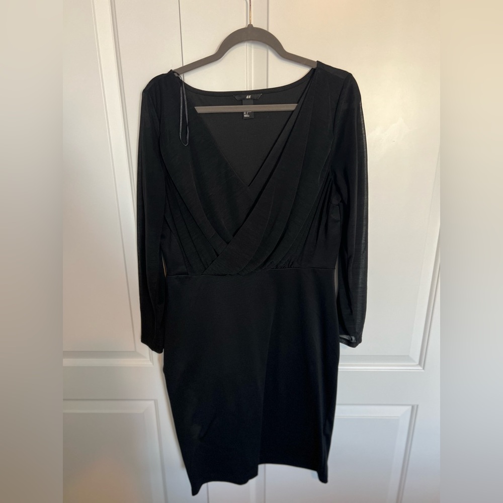 Perfect Holiday Dress! Black with long sheer sleeves. Size Large